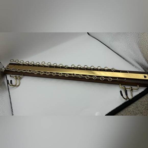Tie Rack Mid Century Tie Scarf Belt Organizer Wood Brass Swings Hangs Holds 36 - Picture 2 of 3